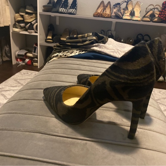 Jessica Simpson heels - Picture 2 of 4